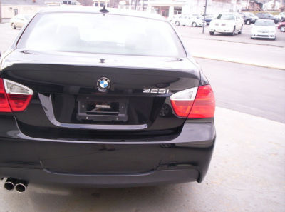 2006 BMW 325 i
