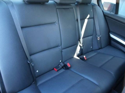 2006 BMW 325 i