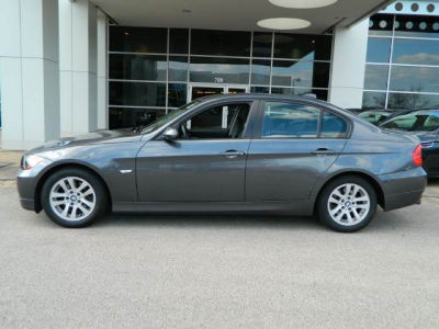 2006 BMW 325  i
