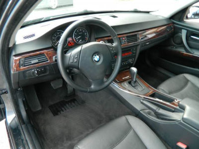 2006 BMW 325  i