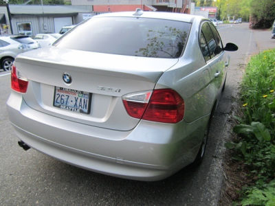 2006 BMW 325  i