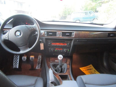 2006 BMW 325  i