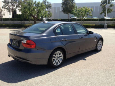 2006 BMW 325  i