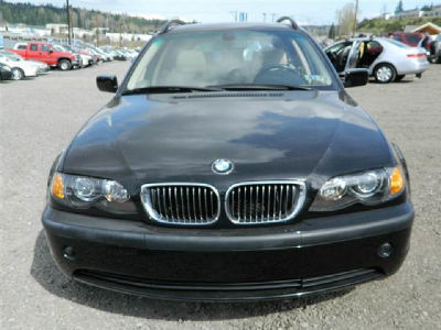2004 BMW 325  xiT