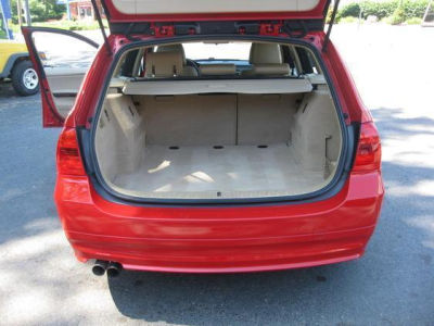 2006 BMW 325  xiT