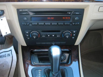 2006 BMW 325  xiT