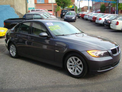 2006 BMW 325  i