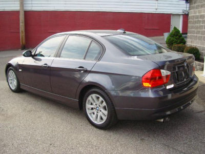 2006 BMW 325  i