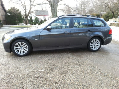 2006 BMW 325  xiT