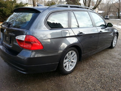 2006 BMW 325  xiT