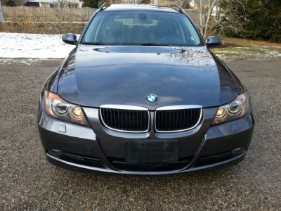 2006 BMW 325  xiT