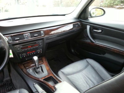 2006 BMW 325  xiT