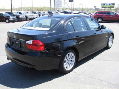 2006 BMW 325  xi