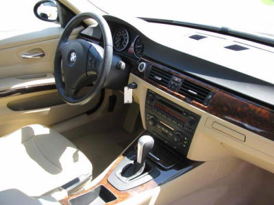 2006 BMW 325  xi