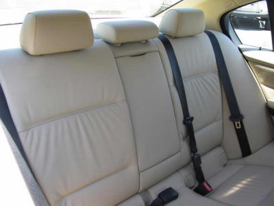 2006 BMW 325  xi