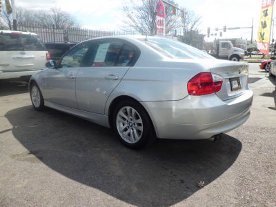 2006 BMW 325  i