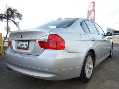 2006 BMW 325  i