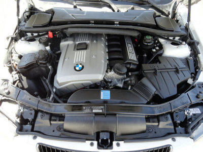 2006 BMW 325 i