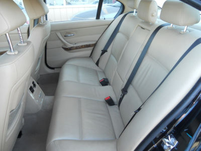 2006 BMW 325  xi