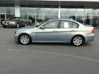 2006 BMW 325  i