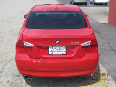 2006 BMW 325  i