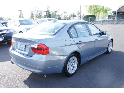 2006 BMW 325  i