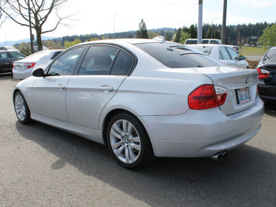 2006 BMW 325  i