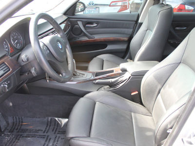 2006 BMW 325  i