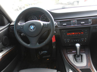 2006 BMW 325  i