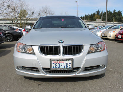 2006 BMW 325  i
