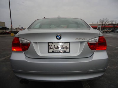 2006 BMW 325 i