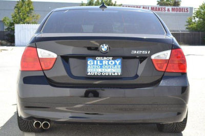 2006 BMW 325  i
