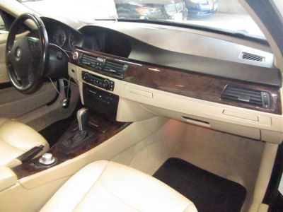2006 BMW 325 i