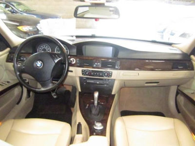 2006 BMW 325 i