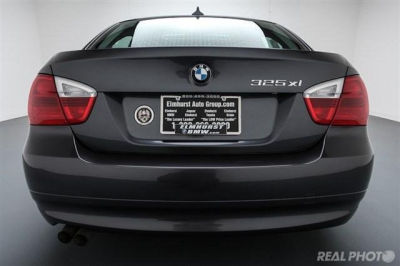 2006 BMW 325  xi