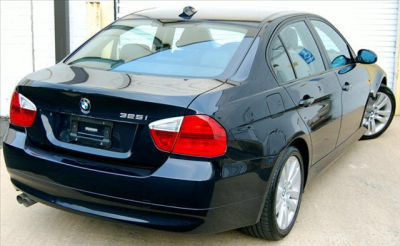 2006 BMW 325  i