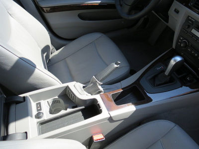 2006 BMW 325  i