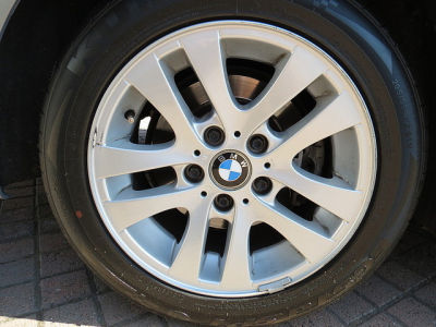 2006 BMW 325  i