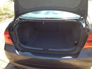 2006 BMW 325  i