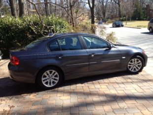 2006 BMW 325  i