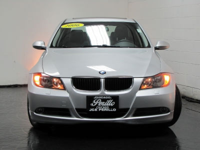 2006 BMW 325  xi