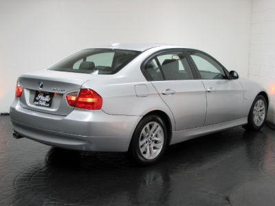 2006 BMW 325  xi