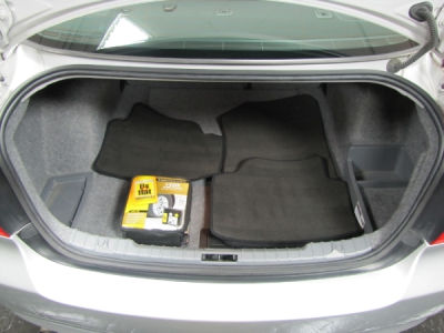 2006 BMW 325  xi