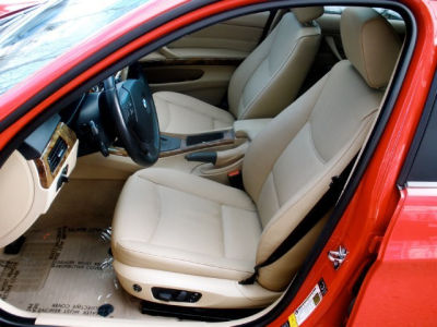 2006 BMW 325  xi