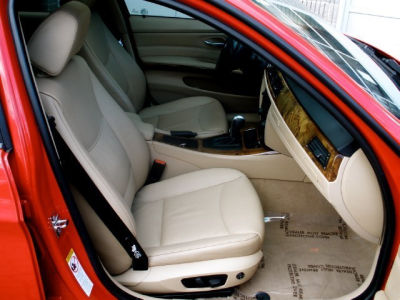 2006 BMW 325  xi