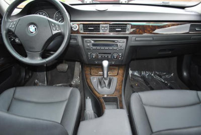 2006 BMW 325  xi