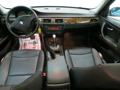 2006 BMW 325  i