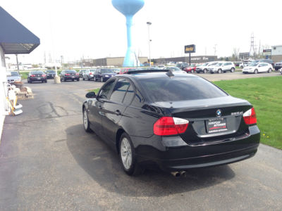 2006 BMW 325  xi
