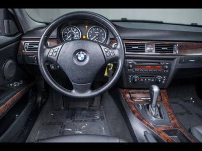 2006 BMW 325  i