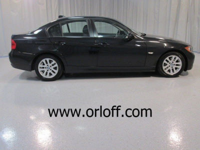 2006 BMW 325  i
